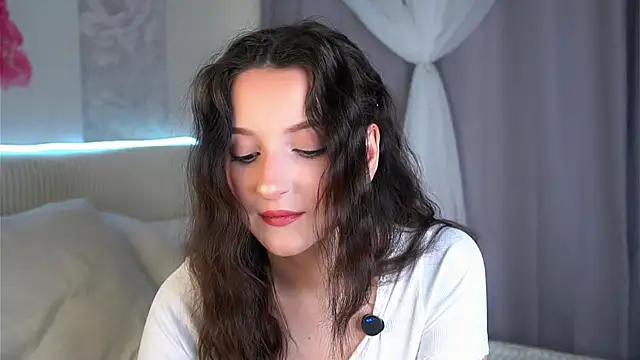 FalineBeacher online show from February 2026 01:27:02 AM