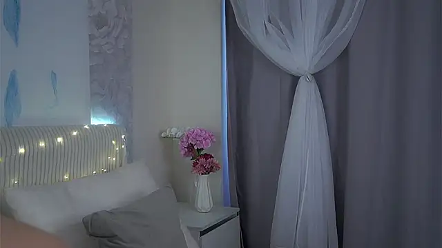 FalineBeacher online show from March 2026 01:06:01 AM