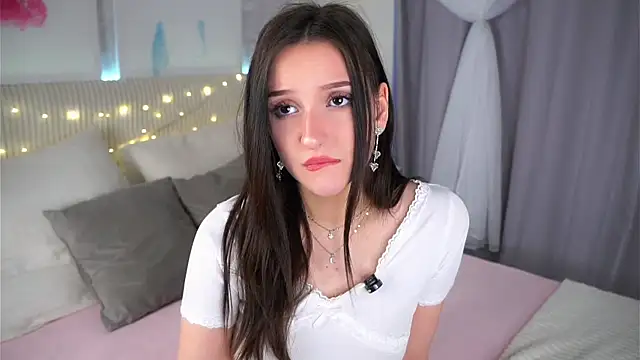 FalineBeacher online show from March 2026 01:08:02 AM