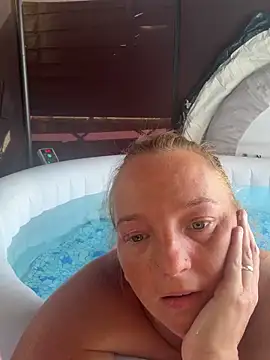 Snapshot of JustYourNormalCouple chatting on September 2025 10:15:01 AM JustYourNormalCouple online show from September 2025 10:15:01 AM