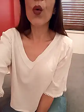 Snapshot of Esmeralda_passion chatting on October 2025 11:44:01 AM Esmeralda passion online show from October 2025 11:44:01 AM