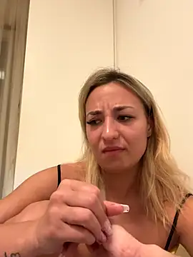Celine charme online show from September 2025 02:06:01 AM