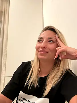 Celine charme online show from September 2025 08:15:01 PM