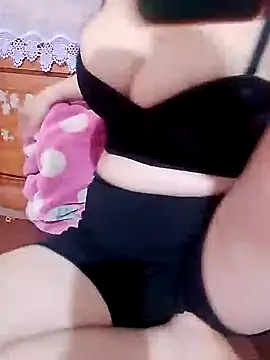 Snapshot of linhbe96xxx chatting on October 2025 03:02:01 PM linhbe96xxx online show from October 2025 03:02:01 PM