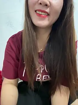 Moan Mary online show from November 2025 08:03:02 PM