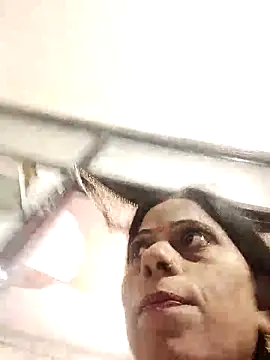 Soniya Roy online show from March 2026 09:56:02 AM