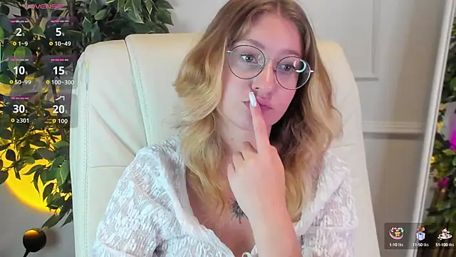 Nerissa xo online show from October 2025 09:05:02 PM