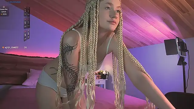 Nerissa xo online show from June 2026 12:37:02 PM