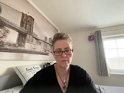 Curvy-Jinx online show from March 2026 08:29:01 AM