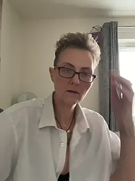 Curvy-Jinx online show from February 2026 11:50:01 AM