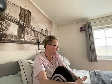 Curvy-Jinx online show from March 2026 08:47:02 AM