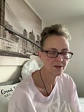 Curvy-Jinx online show from February 2026 08:26:02 AM