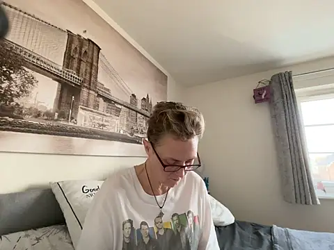 Curvy-Jinx online show from March 2026 08:44:01 AM