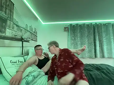 Curvy-Jinx online show from March 2026 08:41:02 PM