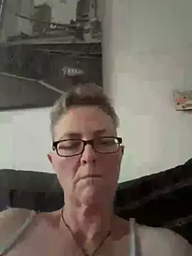 Curvy-Jinx online show from July 2026 08:09:01 PM