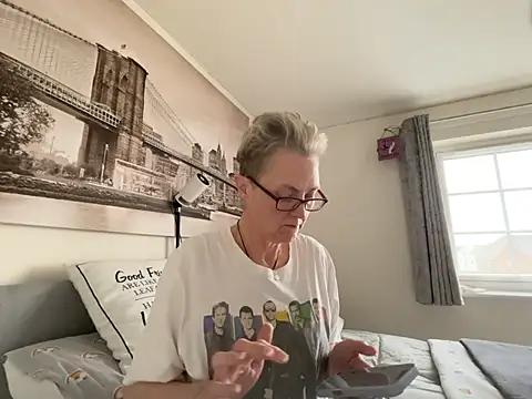 Curvy-Jinx online show from April 2026 07:26:02 AM