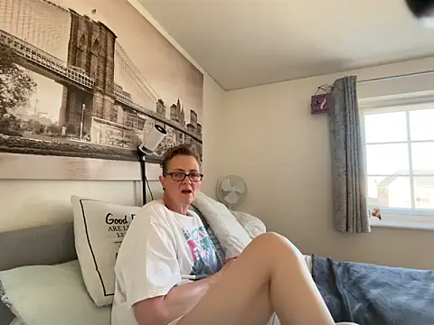 Curvy-Jinx online show from March 2026 12:19:02 PM