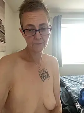 Curvy-Jinx online show from September 2025 07:48:02 AM