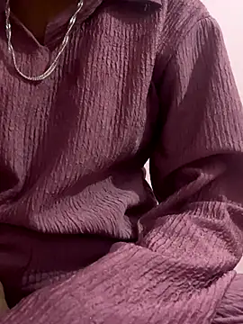 sakshi5533 online show from November 2025 05:28:01 PM