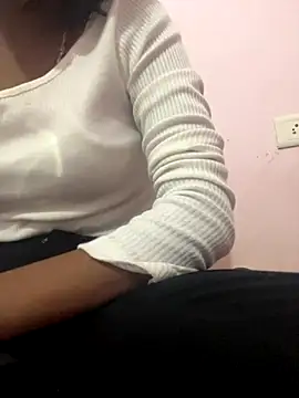 sakshi5533 online show from December 2025 01:46:01 PM