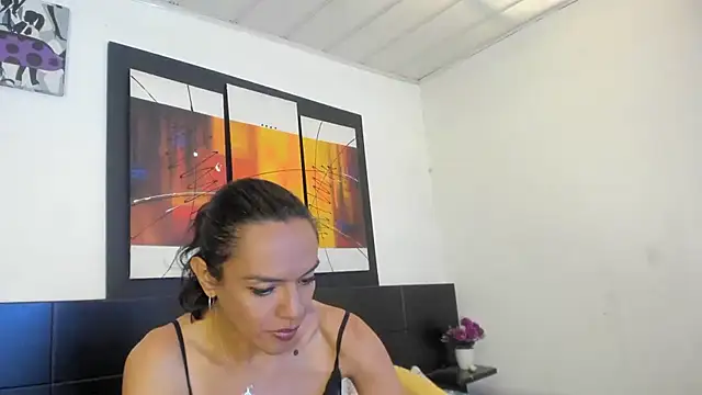 Snapshot of MeganRhyder chatting on July 2026 05:35:01 PM MeganRhyder online show from July 2026 05:35:01 PM