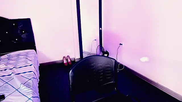 Rossedewitt  online show from November 2025 11:49:01 PM