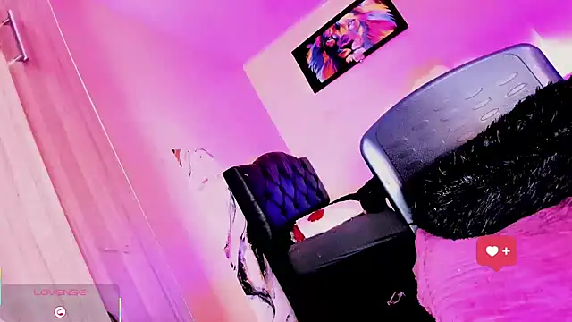 Rossedewitt  online show from April 2026 06:56:02 PM