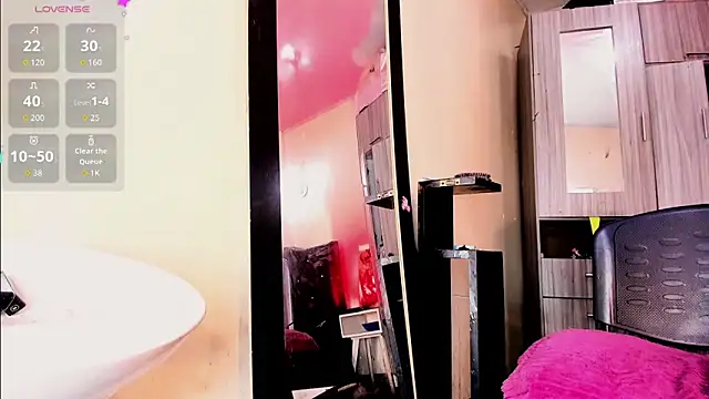 Rossedewitt  online show from February 2026 07:25:01 PM