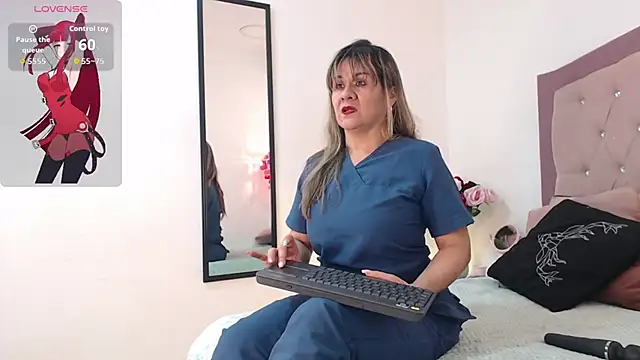 Sophy Sheikh online show from November 2025 08:23:02 PM