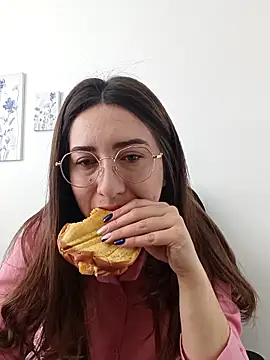 SUSY  06 online show from November 2025 12:10:02 PM