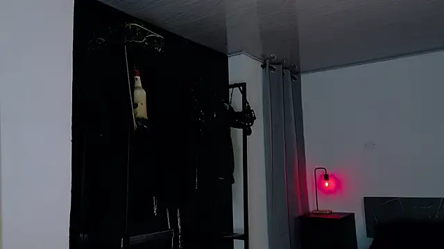 Angelabl0odborne online show from March 2026 11:05:02 PM