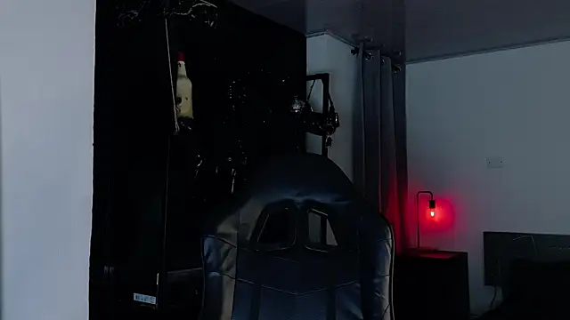 Angelabl0odborne online show from December 2025 08:14:01 PM