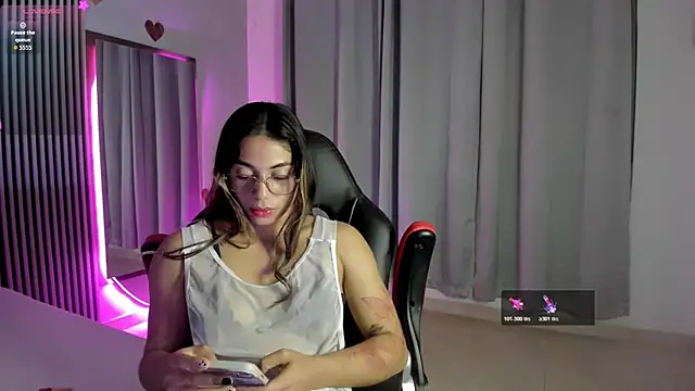 rachell owen online show from December 2025 04:44:02 AM