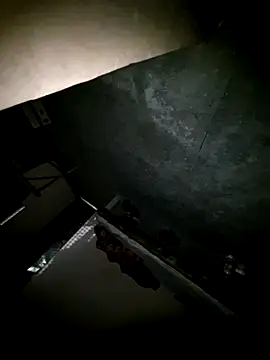 MaxB057 online show from October 2025 07:58:01 PM