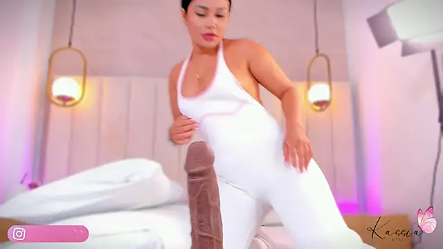 kassia kim online show from January 2026 04:08:01 AM