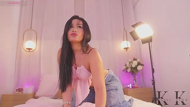 kassia kim online show from April 2026 05:47:01 AM