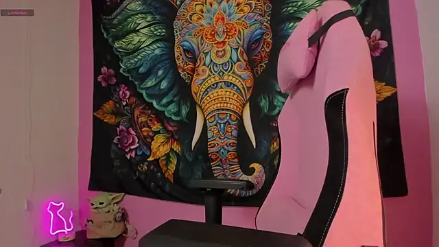 Alice VIP online show from November 2025 12:39:01 AM