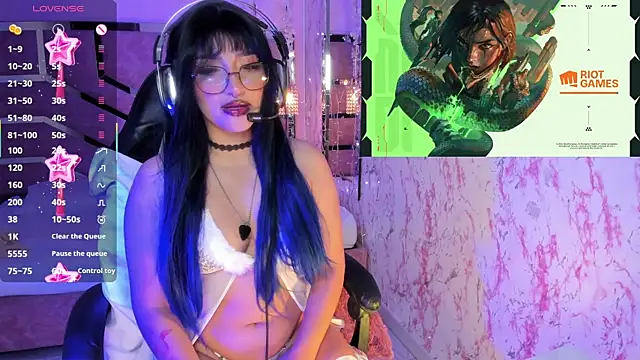 AriaNova  online show from January 2026 01:39:01 PM