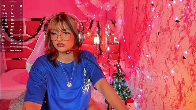 AriaNova  online show from December 2025 12:49:02 PM