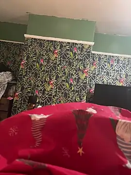 Taboo-Lou online show from December 2025 08:25:02 PM