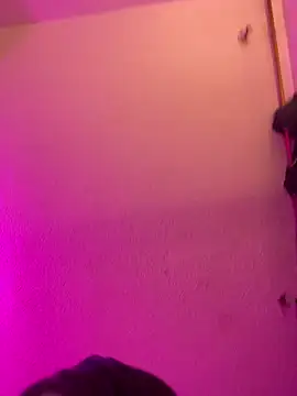 Dominic Schmit01 online show from March 2026 05:32:01 AM