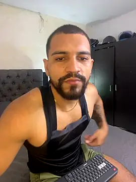 vincentjaxon online show from September 2025 11:03:01 AM