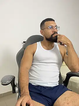 vincentjaxon online show from March 2026 07:08:02 PM