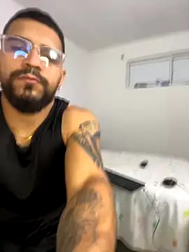 vincentjaxon online show from November 2025 11:57:02 AM