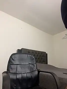 vincentjaxon online show from October 2025 11:09:01 AM