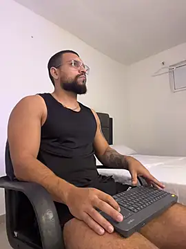 vincentjaxon online show from November 2025 10:40:01 AM