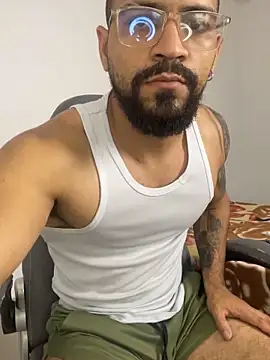 vincentjaxon online show from February 2026 12:23:01 PM