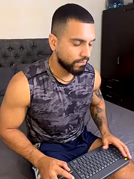 vincentjaxon online show from October 2025 12:28:02 PM