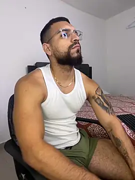 vincentjaxon online show from November 2025 11:58:01 AM