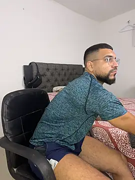 vincentjaxon online show from November 2025 10:10:02 AM